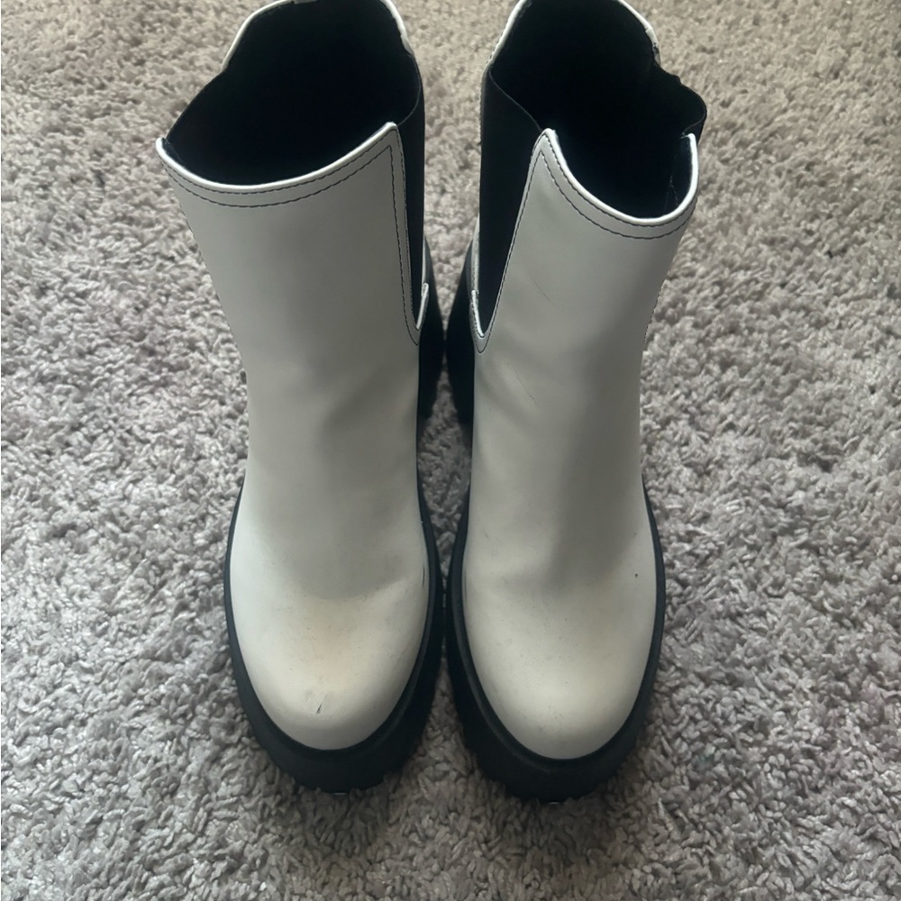 SHEIN Chunky Heeled Chelsea Boots